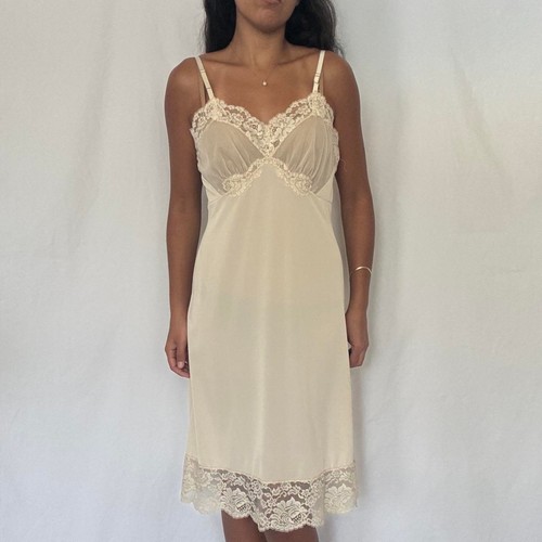 Vtg cream slip nightgown - cream,
