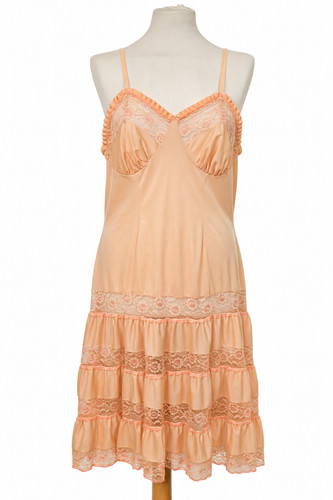 Vintage briermaid peach satin - vintage,