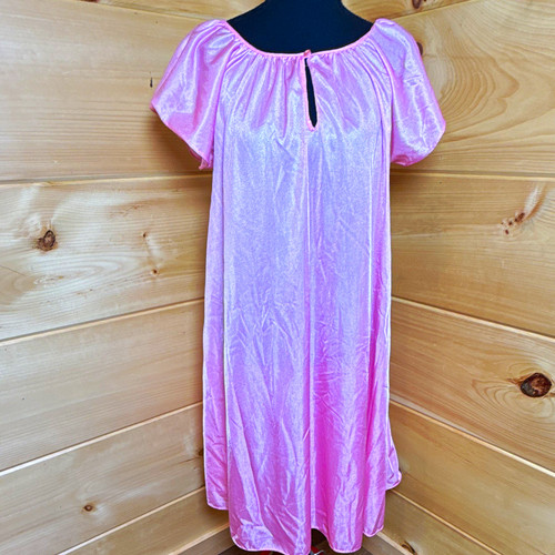 Vtg dreamwear pink nylon satin - pink,