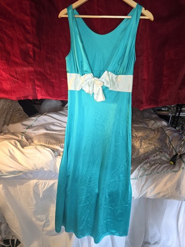 Vintage long turquoise nylon - long,