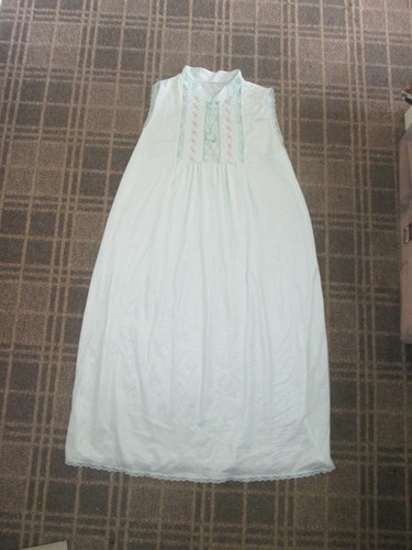 Ladies nightgown size - nightgown,