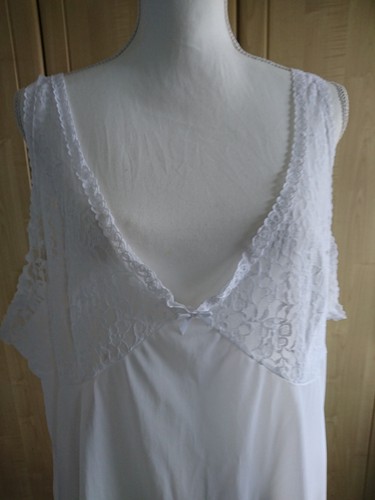 Vtg white semi sheer - white, nylon