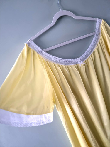 Vintage yellow nylon - uk:24/26,