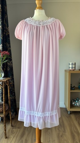 Vintage 1960s michael pink - st,