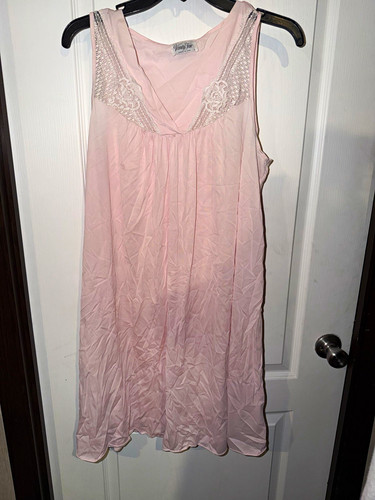 Vanity fair pink - vanity, lace