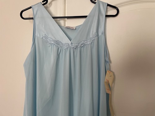 Nwt original vanity - nwt, made)