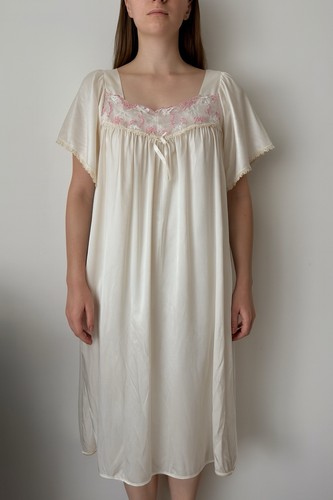 Vintage ivory sheer silky - vintage,